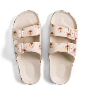 Freedom Moses Calypso Slides in Stone